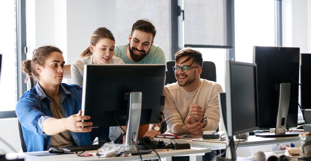 A evolucao dos softwares juridicos de simples bancos de dados a assistentes inteligentes